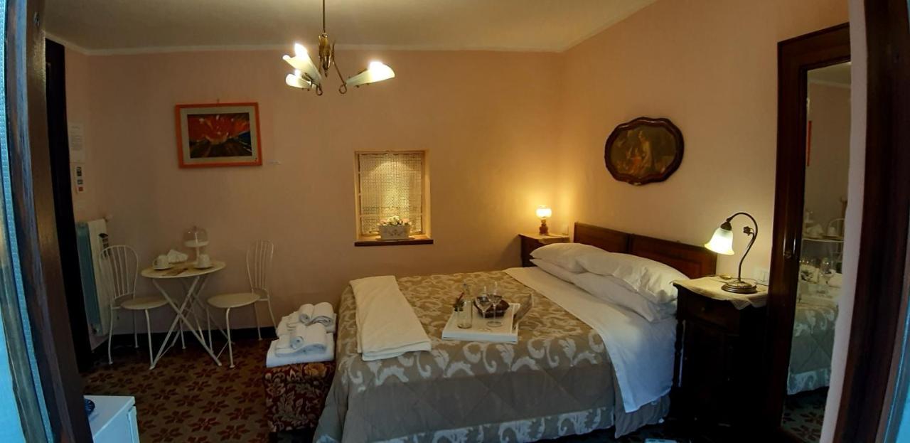 La Casa Del Pittore Di Petralia Petralia Soprana Bagian luar foto