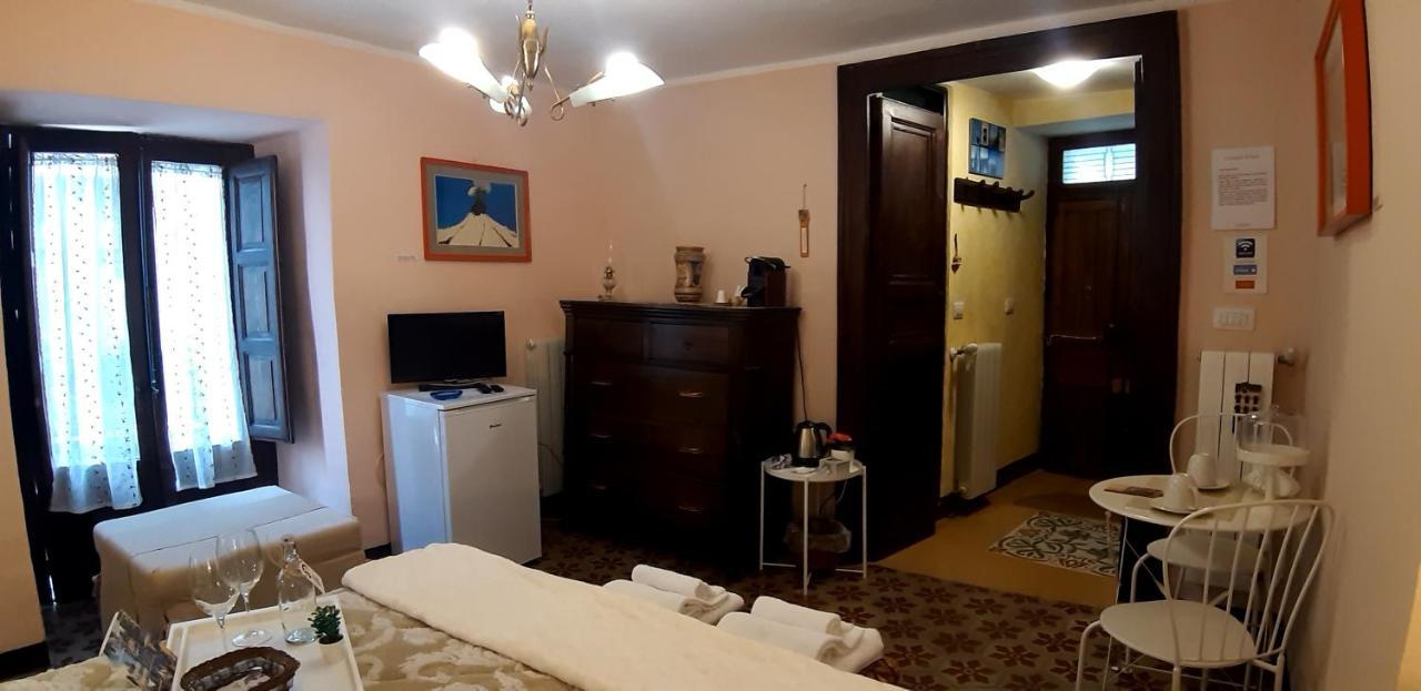 La Casa Del Pittore Di Petralia Petralia Soprana Bagian luar foto
