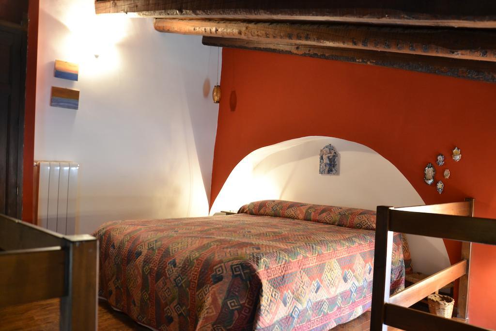 La Casa Del Pittore Di Petralia Petralia Soprana Bagian luar foto