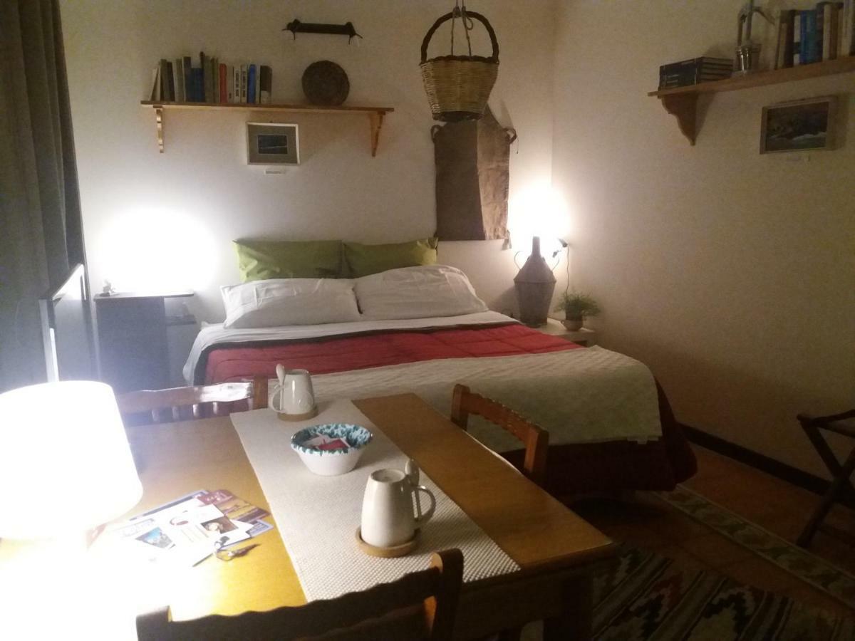 La Casa Del Pittore Di Petralia Petralia Soprana Bagian luar foto